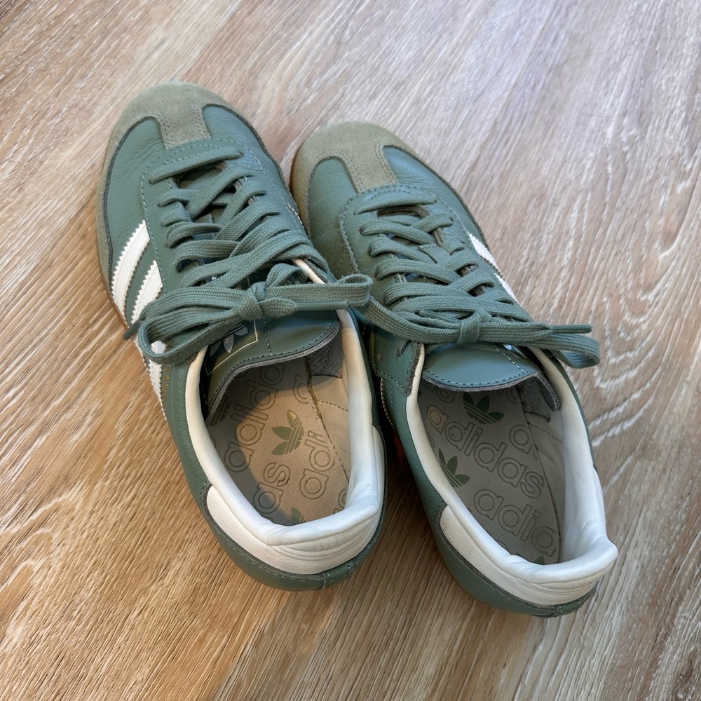 adidas Originals Samba Sneakers in Sage Green with White Stripes - Picture 3 of 3